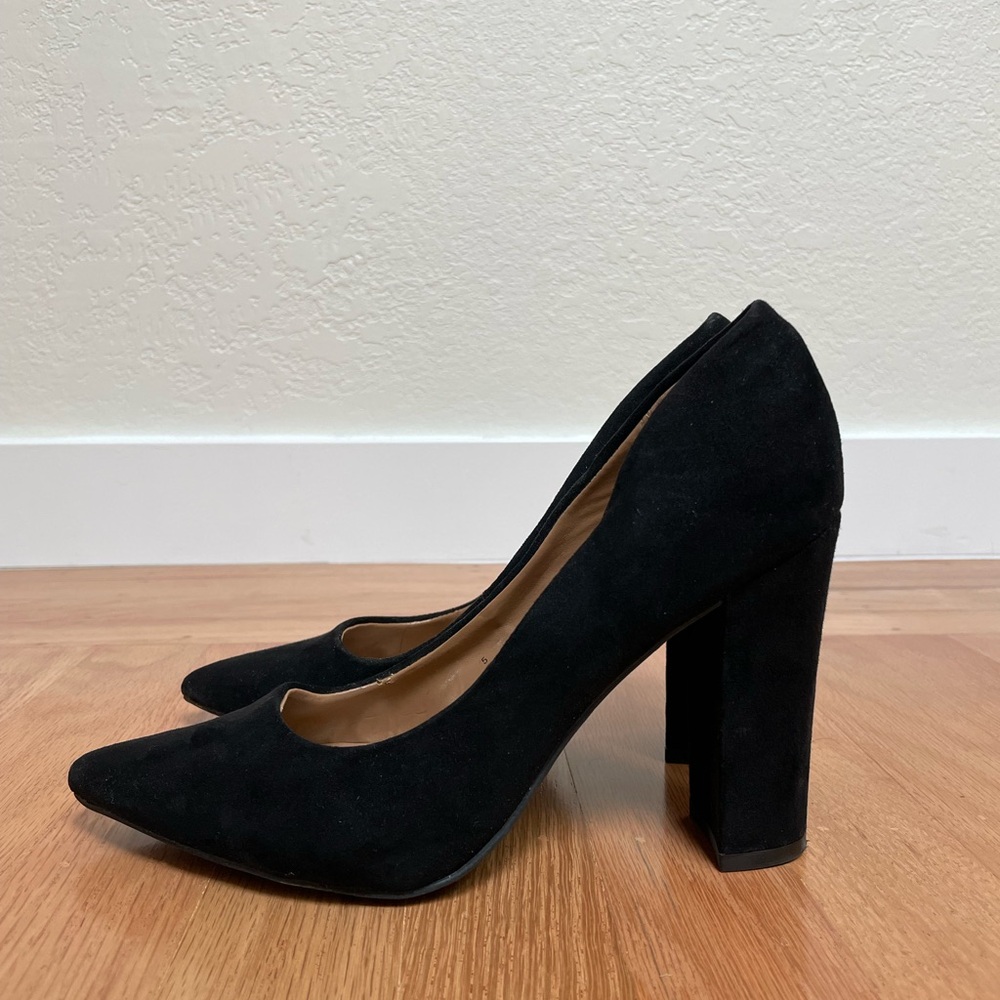 dv Black Chunky Heel Pumps- Lightly Worn, Excellent Condition